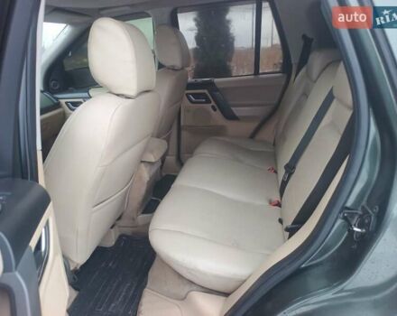 Зелений Ленд Ровер Freelander, об'ємом двигуна 2.18 л та пробігом 285 тис. км за 7500 $, фото 10 на Automoto.ua