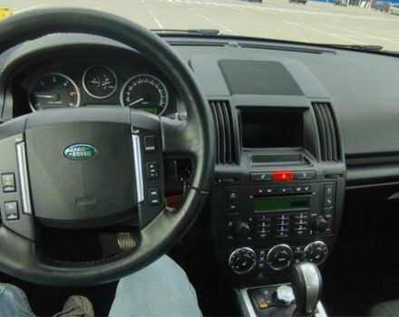 Зелений Ленд Ровер Freelander, об'ємом двигуна 2.2 л та пробігом 325 тис. км за 13500 $, фото 7 на Automoto.ua