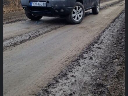 Зеленый Ленд Ровер Фрилендер, объемом двигателя 2 л и пробегом 300 тыс. км за 3000 $, фото 1 на Automoto.ua