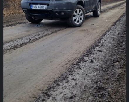 Зеленый Ленд Ровер Фрилендер, объемом двигателя 2 л и пробегом 300 тыс. км за 3000 $, фото 1 на Automoto.ua