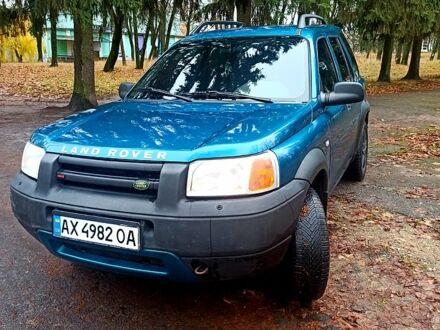 Зеленый Ленд Ровер Фрилендер, объемом двигателя 1.8 л и пробегом 300 тыс. км за 5200 $, фото 1 на Automoto.ua