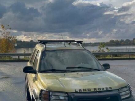 Зелений Ленд Ровер Freelander, об'ємом двигуна 1.8 л та пробігом 248 тис. км за 4599 $, фото 1 на Automoto.ua