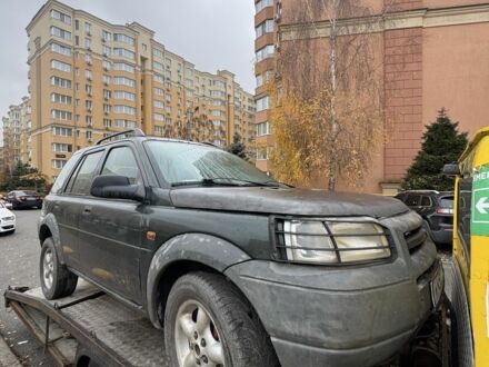 Зеленый Ленд Ровер Фрилендер, объемом двигателя 1.8 л и пробегом 222 тыс. км за 1000 $, фото 1 на Automoto.ua