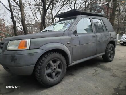 Зеленый Ленд Ровер Фрилендер, объемом двигателя 2 л и пробегом 365 тыс. км за 1450 $, фото 1 на Automoto.ua