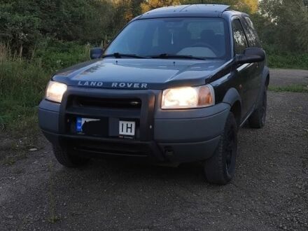 Ленд Ровер Фрилендер 2000 в Калуше на Automoto.ua Зеленый Ленд Ровер Фрилендер, объемом двигателя 2 л и пробегом 287 тыс. км за 2100 $, фото 1 на Automoto.ua