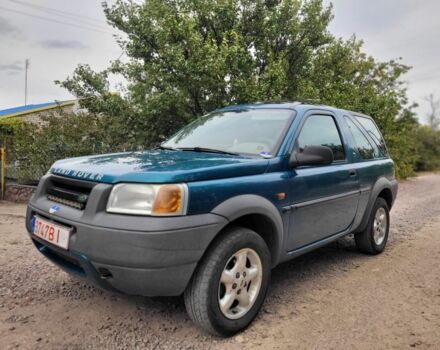 Зелений Ленд Ровер Freelander, об'ємом двигуна 2 л та пробігом 250 тис. км за 2535 $, фото 1 на Automoto.ua