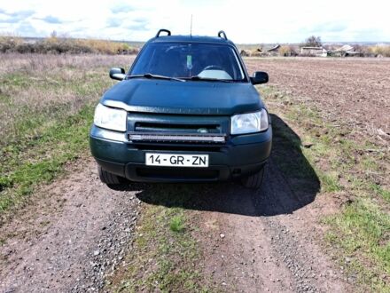 Зеленый Ленд Ровер Фрилендер, объемом двигателя 1.8 л и пробегом 257 тыс. км за 2900 $, фото 1 на Automoto.ua