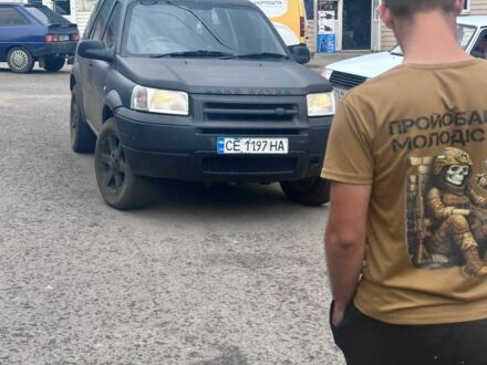 Зеленый Ленд Ровер Фрилендер, объемом двигателя 1.8 л и пробегом 310 тыс. км за 3500 $, фото 1 на Automoto.ua