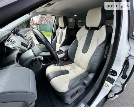 Білий Ленд Ровер Рендж Ровер Евок, об'ємом двигуна 2.2 л та пробігом 40 тис. км за 22500 $, фото 18 на Automoto.ua