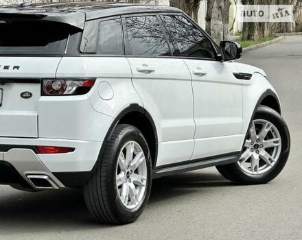 Белый Ленд Ровер Рендж Ровер Эвок, объемом двигателя 2.2 л и пробегом 40 тыс. км за 22500 $, фото 3 на Automoto.ua