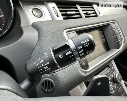 Белый Ленд Ровер Рендж Ровер Эвок, объемом двигателя 2.2 л и пробегом 40 тыс. км за 22500 $, фото 58 на Automoto.ua