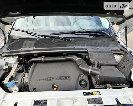 Белый Ленд Ровер Рендж Ровер Эвок, объемом двигателя 2.2 л и пробегом 40 тыс. км за 22500 $, фото 66 на Automoto.ua