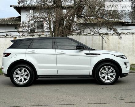 Белый Ленд Ровер Рендж Ровер Эвок, объемом двигателя 2.2 л и пробегом 40 тыс. км за 19900 $, фото 2 на Automoto.ua