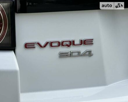 Белый Ленд Ровер Рендж Ровер Эвок, объемом двигателя 2.2 л и пробегом 40 тыс. км за 19900 $, фото 4 на Automoto.ua