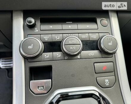 Білий Ленд Ровер Рендж Ровер Евок, об'ємом двигуна 2.2 л та пробігом 40 тис. км за 20500 $, фото 50 на Automoto.ua