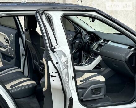 Белый Ленд Ровер Рендж Ровер Эвок, объемом двигателя 2.2 л и пробегом 40 тыс. км за 22500 $, фото 56 на Automoto.ua