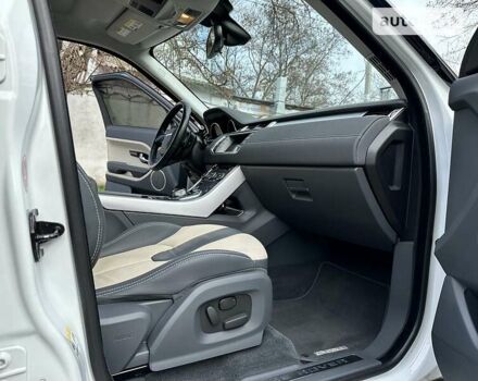 Білий Ленд Ровер Рендж Ровер Евок, об'ємом двигуна 2.2 л та пробігом 40 тис. км за 22500 $, фото 17 на Automoto.ua