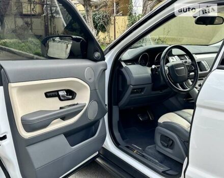 Білий Ленд Ровер Рендж Ровер Евок, об'ємом двигуна 2.2 л та пробігом 40 тис. км за 22500 $, фото 7 на Automoto.ua