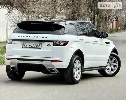 Белый Ленд Ровер Рендж Ровер Эвок, объемом двигателя 2.2 л и пробегом 40 тыс. км за 29999 $, фото 4 на Automoto.ua