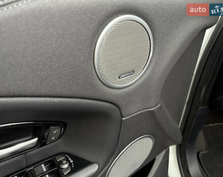 Ленд Ровер Рендж Ровер Эвок 2017 в Киеве на Automoto.ua Белый Ленд Ровер Рендж Ровер Эвок, объемом двигателя 2 л и пробегом 110 тыс. км за 29999 $, фото 22 на Automoto.ua