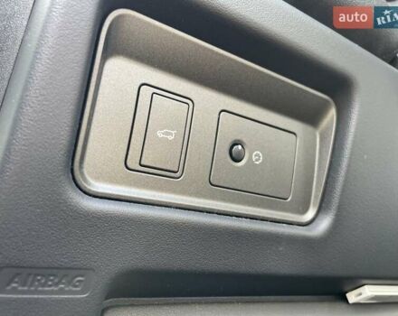 Белый Ленд Ровер Рендж Ровер Эвок, объемом двигателя 2 л и пробегом 110 тыс. км за 31500 $, фото 44 на Automoto.ua