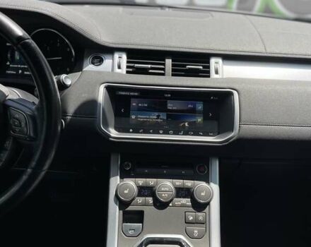 Белый Ленд Ровер Рендж Ровер Эвок, объемом двигателя 2 л и пробегом 110 тыс. км за 31500 $, фото 60 на Automoto.ua