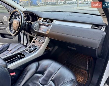 Белый Ленд Ровер Рендж Ровер Эвок, объемом двигателя 2 л и пробегом 168 тыс. км за 17800 $, фото 32 на Automoto.ua