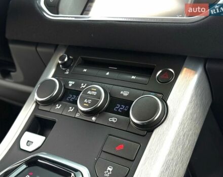 Білий Ленд Ровер Рендж Ровер Евок, об'ємом двигуна 2 л та пробігом 179 тис. км за 12500 $, фото 58 на Automoto.ua