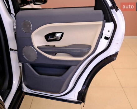 Белый Ленд Ровер Рендж Ровер Эвок, объемом двигателя 2.18 л и пробегом 180 тыс. км за 14900 $, фото 37 на Automoto.ua