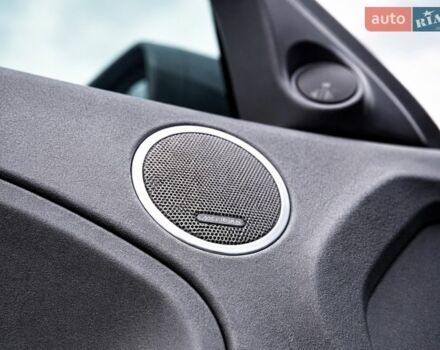 Білий Ленд Ровер Рендж Ровер Евок, об'ємом двигуна 2 л та пробігом 179 тис. км за 12500 $, фото 63 на Automoto.ua