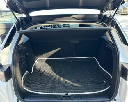 Белый Ленд Ровер Рендж Ровер Эвок, объемом двигателя 2 л и пробегом 179 тыс. км за 12700 $, фото 16 на Automoto.ua