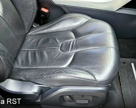 Белый Ленд Ровер Рендж Ровер Эвок, объемом двигателя 2 л и пробегом 84 тыс. км за 17900 $, фото 9 на Automoto.ua