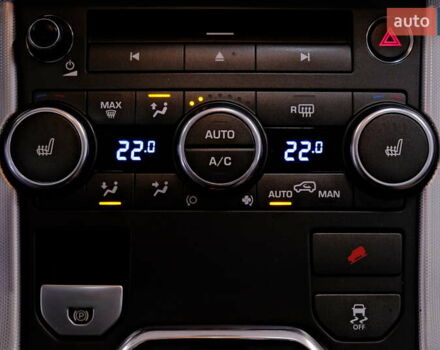 Белый Ленд Ровер Рендж Ровер Эвок, объемом двигателя 2.18 л и пробегом 180 тыс. км за 14900 $, фото 21 на Automoto.ua