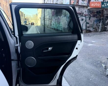 Белый Ленд Ровер Рендж Ровер Эвок, объемом двигателя 2 л и пробегом 168 тыс. км за 17400 $, фото 64 на Automoto.ua