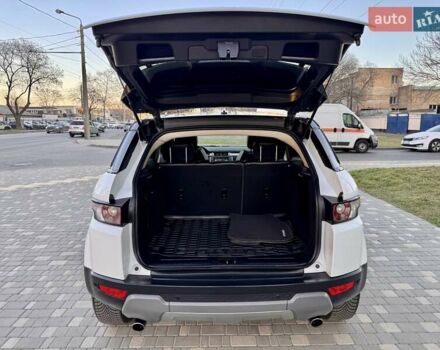 Белый Ленд Ровер Рендж Ровер Эвок, объемом двигателя 2 л и пробегом 168 тыс. км за 17800 $, фото 10 на Automoto.ua