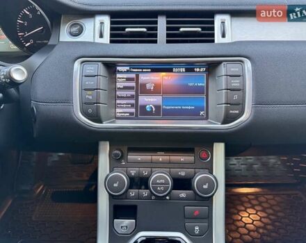 Белый Ленд Ровер Рендж Ровер Эвок, объемом двигателя 2 л и пробегом 168 тыс. км за 17800 $, фото 16 на Automoto.ua