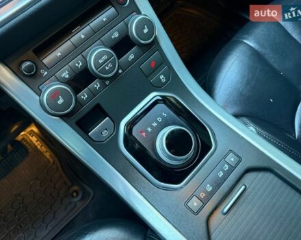 Белый Ленд Ровер Рендж Ровер Эвок, объемом двигателя 2 л и пробегом 168 тыс. км за 17400 $, фото 45 на Automoto.ua