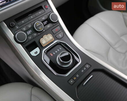 Белый Ленд Ровер Рендж Ровер Эвок, объемом двигателя 2.18 л и пробегом 202 тыс. км за 18000 $, фото 20 на Automoto.ua