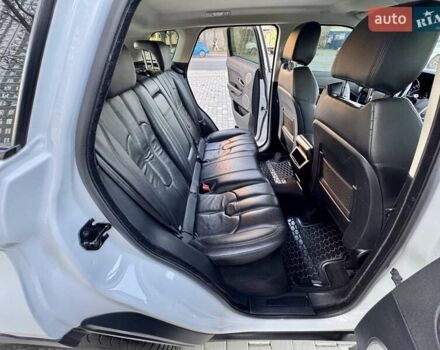 Белый Ленд Ровер Рендж Ровер Эвок, объемом двигателя 2 л и пробегом 168 тыс. км за 17800 $, фото 25 на Automoto.ua