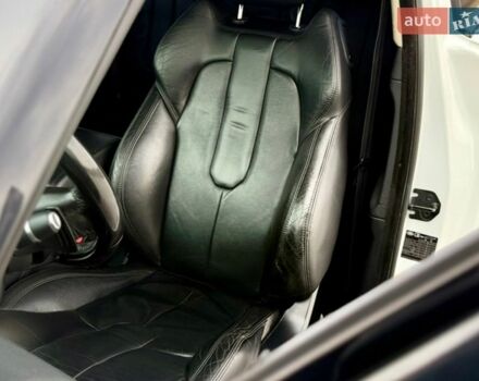 Білий Ленд Ровер Рендж Ровер Евок, об'ємом двигуна 2 л та пробігом 179 тис. км за 12500 $, фото 45 на Automoto.ua