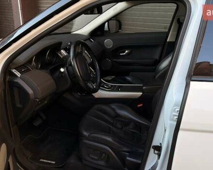 Белый Ленд Ровер Рендж Ровер Эвок, объемом двигателя 2 л и пробегом 142 тыс. км за 13750 $, фото 12 на Automoto.ua