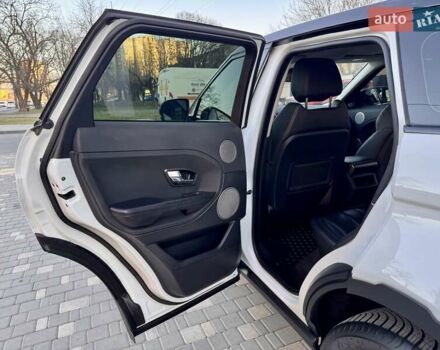 Белый Ленд Ровер Рендж Ровер Эвок, объемом двигателя 2 л и пробегом 168 тыс. км за 17800 $, фото 22 на Automoto.ua