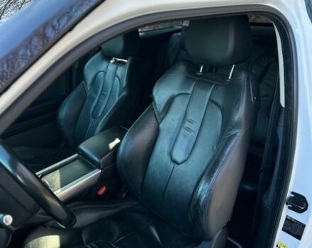 Белый Ленд Ровер Рендж Ровер Эвок, объемом двигателя 2 л и пробегом 179 тыс. км за 12700 $, фото 21 на Automoto.ua