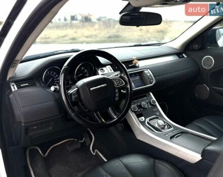 Білий Ленд Ровер Рендж Ровер Евок, об'ємом двигуна 2 л та пробігом 179 тис. км за 12500 $, фото 47 на Automoto.ua
