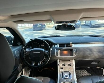 Белый Ленд Ровер Рендж Ровер Эвок, объемом двигателя 2 л и пробегом 179 тыс. км за 12700 $, фото 33 на Automoto.ua