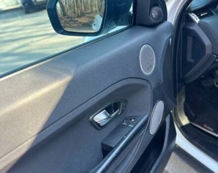 Белый Ленд Ровер Рендж Ровер Эвок, объемом двигателя 2 л и пробегом 179 тыс. км за 12700 $, фото 38 на Automoto.ua