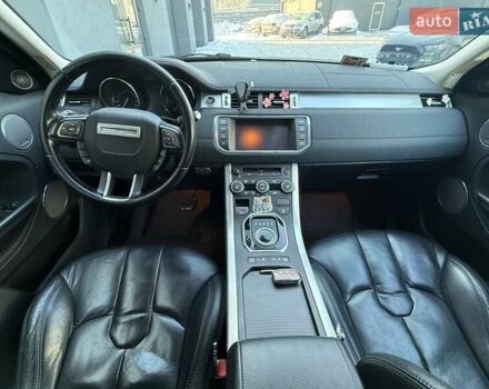 Білий Ленд Ровер Рендж Ровер Евок, об'ємом двигуна 2.18 л та пробігом 198 тис. км за 16500 $, фото 17 на Automoto.ua