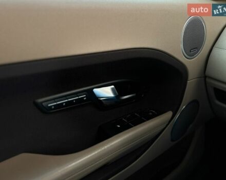 Білий Ленд Ровер Рендж Ровер Евок, об'ємом двигуна 2 л та пробігом 113 тис. км за 17800 $, фото 15 на Automoto.ua