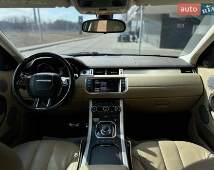 Білий Ленд Ровер Рендж Ровер Евок, об'ємом двигуна 2 л та пробігом 113 тис. км за 17800 $, фото 9 на Automoto.ua