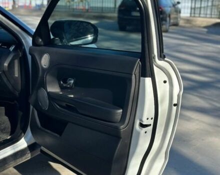 Белый Ленд Ровер Рендж Ровер Эвок, объемом двигателя 2 л и пробегом 179 тыс. км за 12700 $, фото 26 на Automoto.ua